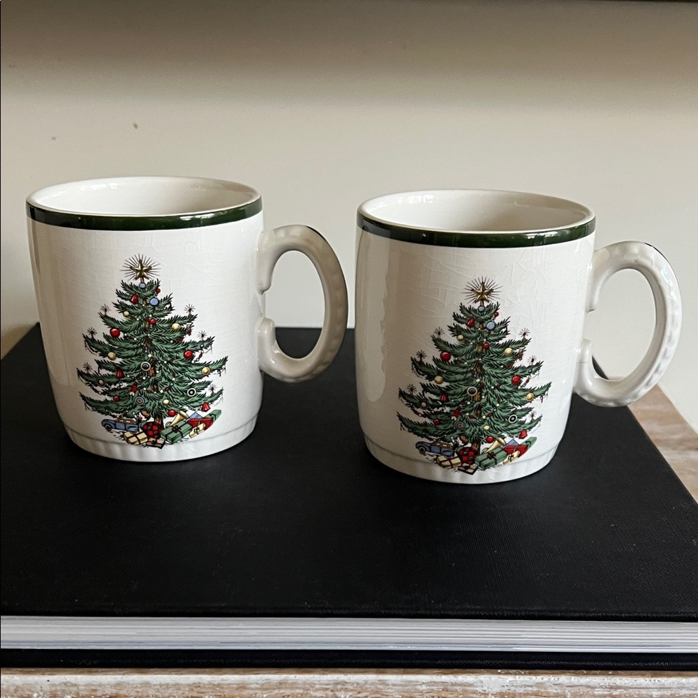 Christmas Tree Design Mugs Set of 2 by CUTHBERTDON